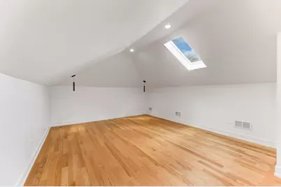 7427 S Oglesby Avenue, Chicago, IL 60649 - Photo 24