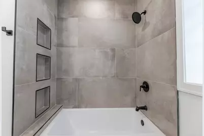 7427 S Oglesby Avenue, Chicago, IL 60649 - Photo 20