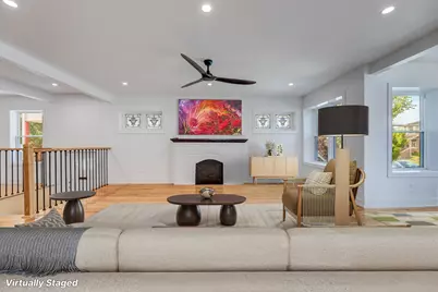 7427 S Oglesby Avenue, Chicago, IL 60649 - Photo 6