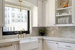 1515 N Astor St, Chicago, IL 60610 - Photo 16