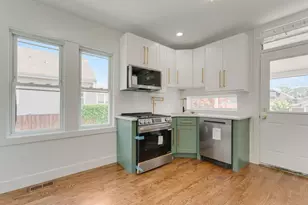 5853 W Newport Ave, Chicago, IL 60634 - Photo 6