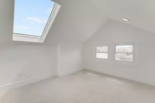 5853 W Newport Ave, Chicago, IL 60634 - Photo 18