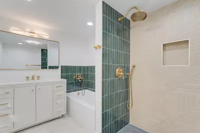 5853 W Newport Avenue, Chicago, IL 60634 - Photo 16