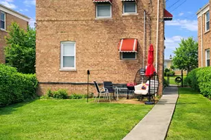 9044 S Merrill Ave, Chicago, IL 60617 - Photo 38