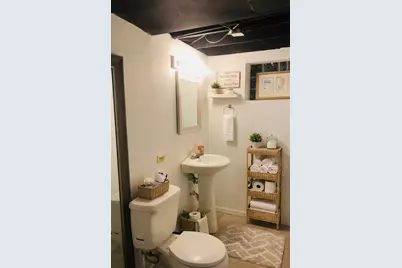 9044 S Merrill Avenue, Chicago, IL 60617 - Photo 32