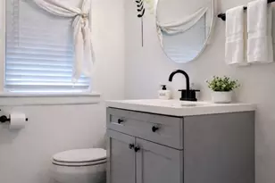 9044 S Merrill Ave, Chicago, IL 60617 - Photo 10