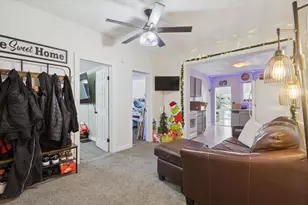 418 Adams St, Rockford, IL 61107 - Photo 6