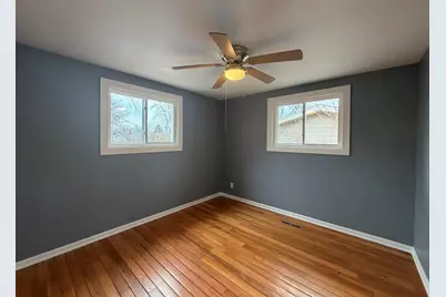 1000 Adams Court, Carpentersville, IL 60110 - Photo 16