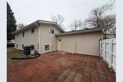 1000 Adams Court, Carpentersville, IL 60110 - Photo 42