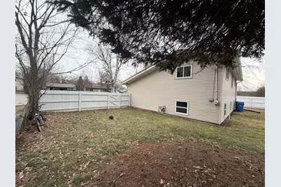 1000 Adams Court, Carpentersville, IL 60110 - Photo 40