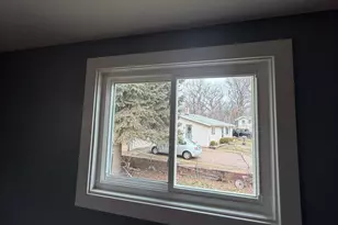 1000 Adams Ct, Carpentersville, IL 60110 - Photo 18