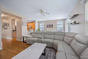 725 Bohannon Cir, Oswego, IL 60543 - Photo 10