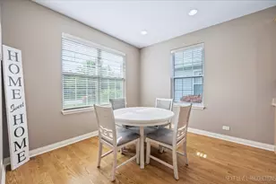 725 Bohannon Cir, Oswego, IL 60543 - Photo 4