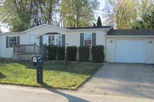 5383 Mahogany Ln, Roscoe, IL 61073 - Photo 1