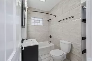 4827 W Crystal St, Chicago, IL 60651 - Photo 8