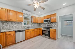 4827 W Crystal St, Chicago, IL 60651 - Photo 14