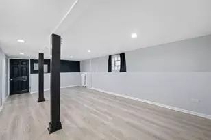 4827 W Crystal St, Chicago, IL 60651 - Photo 20