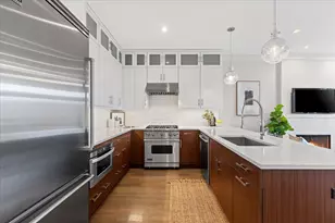 2657 N Bosworth Ave, Chicago, IL 60613 - Photo 6