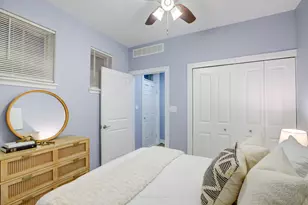 3815 S Langley Ave, Chicago, IL 60653 - Photo 12