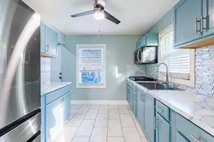 93 E 151st Street E, Harvey, IL 60426 - Photo 10