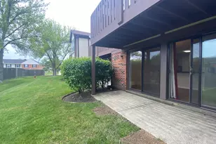 4825 Kimball Hill Dr, Rolling Meadows, IL 60008 - Photo 12