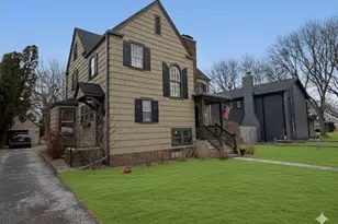 502 S I Oka Ave, Mount Prospect, IL 60056 - Photo 1