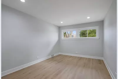 8058 S Wood Street, Chicago, IL 60620 - Photo 10