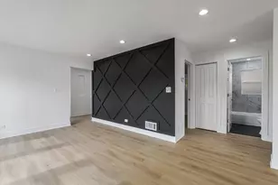 8058 S Wood St, Chicago, IL 60620 - Photo 6