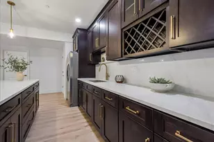 5615 Airdrie Ct, Hoffman Estates, IL 60192 - Photo 24