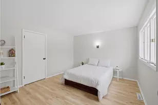 2404 Sigwalt St, Rolling Meadows, IL 60008 - Photo 14