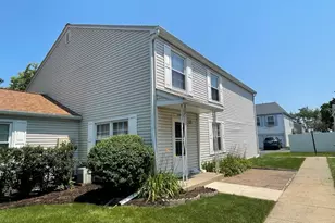 423 James Ct, Glendale Heights, IL 60139 - Photo 1