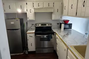 830 Elder Rd, Homewood, IL 60430 - Photo 8