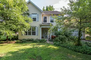 3252 Victoria Ln, Waukegan, IL 60087 - Photo 1