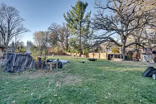 1212 Century Oaks Dr, Elgin, IL 60123 - Photo 30