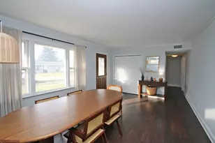 33 Johnathan Rd, Lake Zurich, IL 60047 - Photo 4