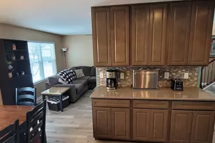 1422 Carlisle Ln, Hampshire, IL 60140 - Photo 10