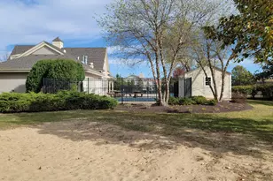 1422 Carlisle Ln, Hampshire, IL 60140 - Photo 44