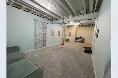 200 W Thacker Street, Hoffman Estates, IL 60169 - Photo 4