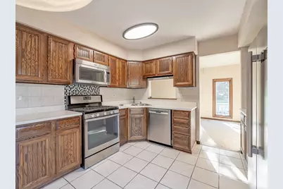 339 S Dorchester Avenue, Glenwood, IL 60425 - Photo 10