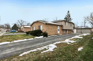 3348 Willow Ln, Markham, IL 60428 - Photo 4
