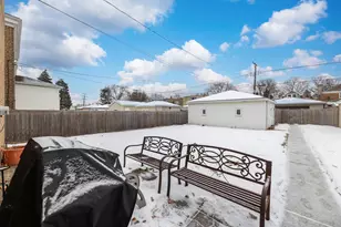 3515 Elmwood Ave, Berwyn, IL 60402 - Photo 18