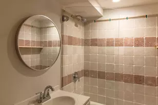 [Address not provided], Chicago, IL 60637 - Photo 22