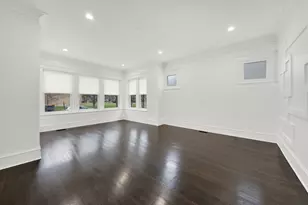 7644 S Constance Ave, Chicago, IL 60649 - Photo 6