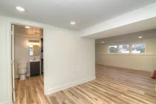 4818 Strong Rd, Crystal Lake, IL 60014 - Photo 18
