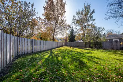 1913 Milton Avenue, Northbrook, IL 60062 - Photo 14
