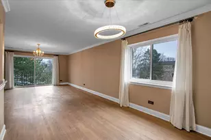 1002 Castilian Ct, Glenview, IL 60025 - Photo 6