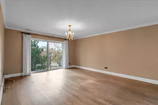 1002 Castilian Ct, Glenview, IL 60025 - Photo 4