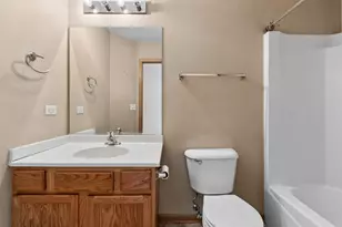 31754 N Pineview Blvd, Lakemoor, IL 60051 - Photo 16