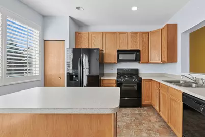 31754 N Pineview Boulevard, Lakemoor, IL 60051 - Photo 6