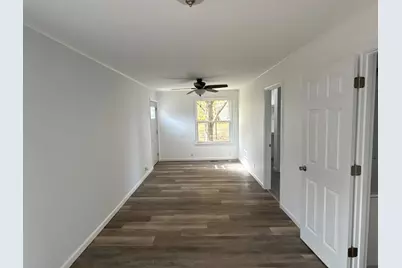 101 N Vermillion Street, Troy Grove, IL 61372 - Photo 6